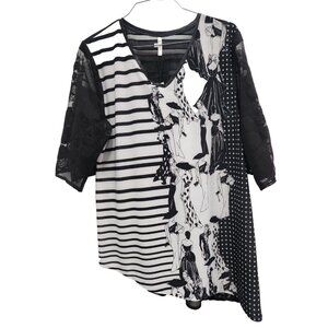 Lindi Artsy Tunic Top Small Black Novelty Print Lace Asymmetric Short Sleeve